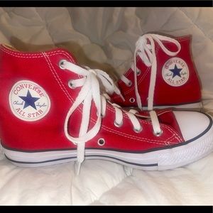 Converse Chuck Taylor Allstar classic high tops excellent condition worn once
